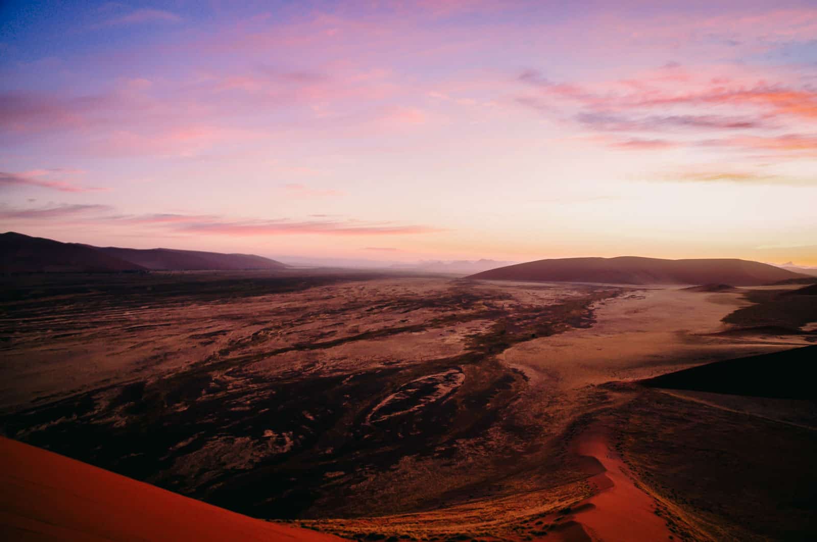 namibia sossusvlei red dunes