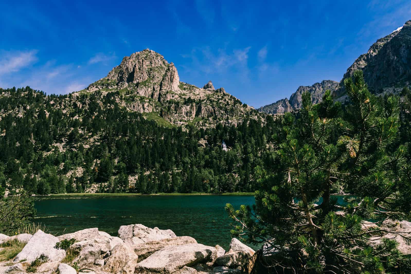 Pyrenees hiking Aigüestortes i Estany of Saint Maurici National Park