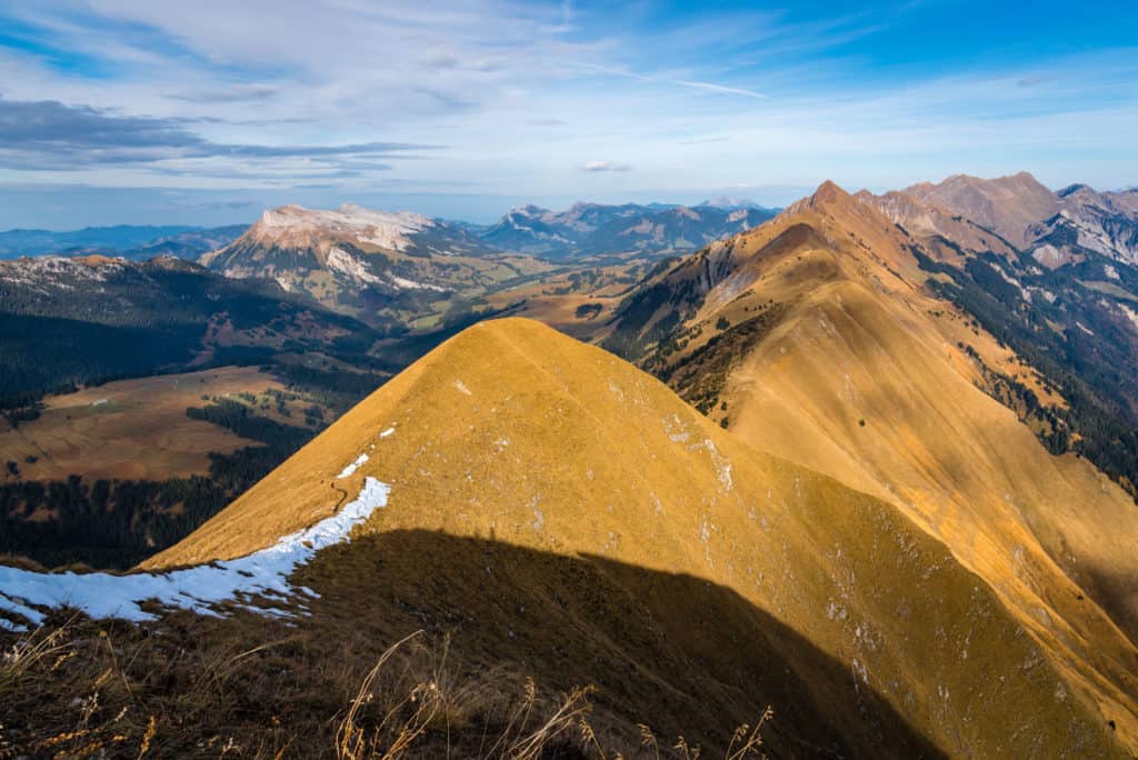 Hike Augstmatthorn: The most iconic Swiss Ridgeline | tobinka