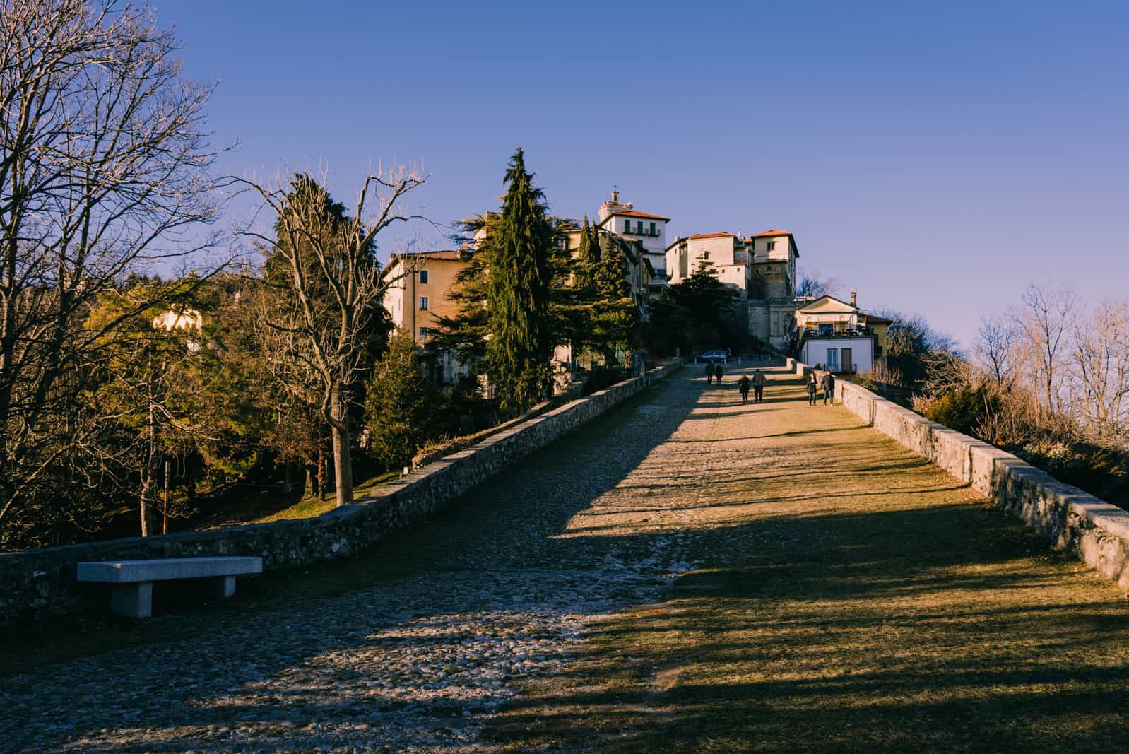 Walk up Sacro Monte di Varese