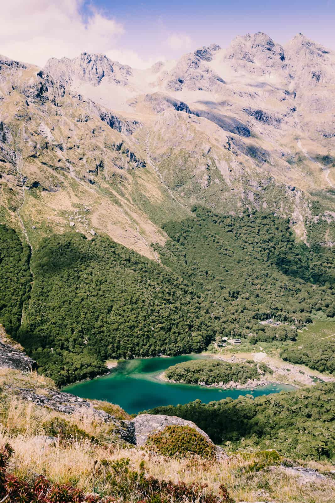 Routeburn track turquoise lake