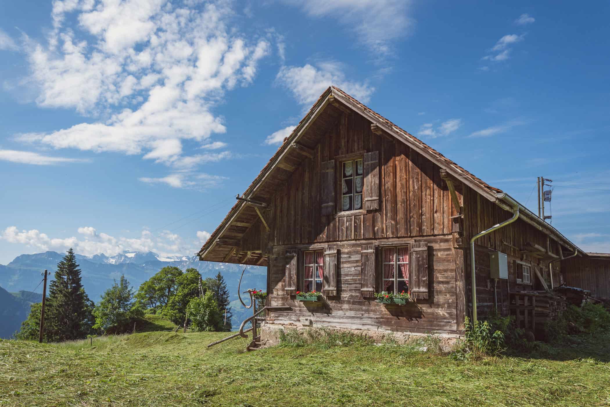 Hiking Rigi, wooden hut