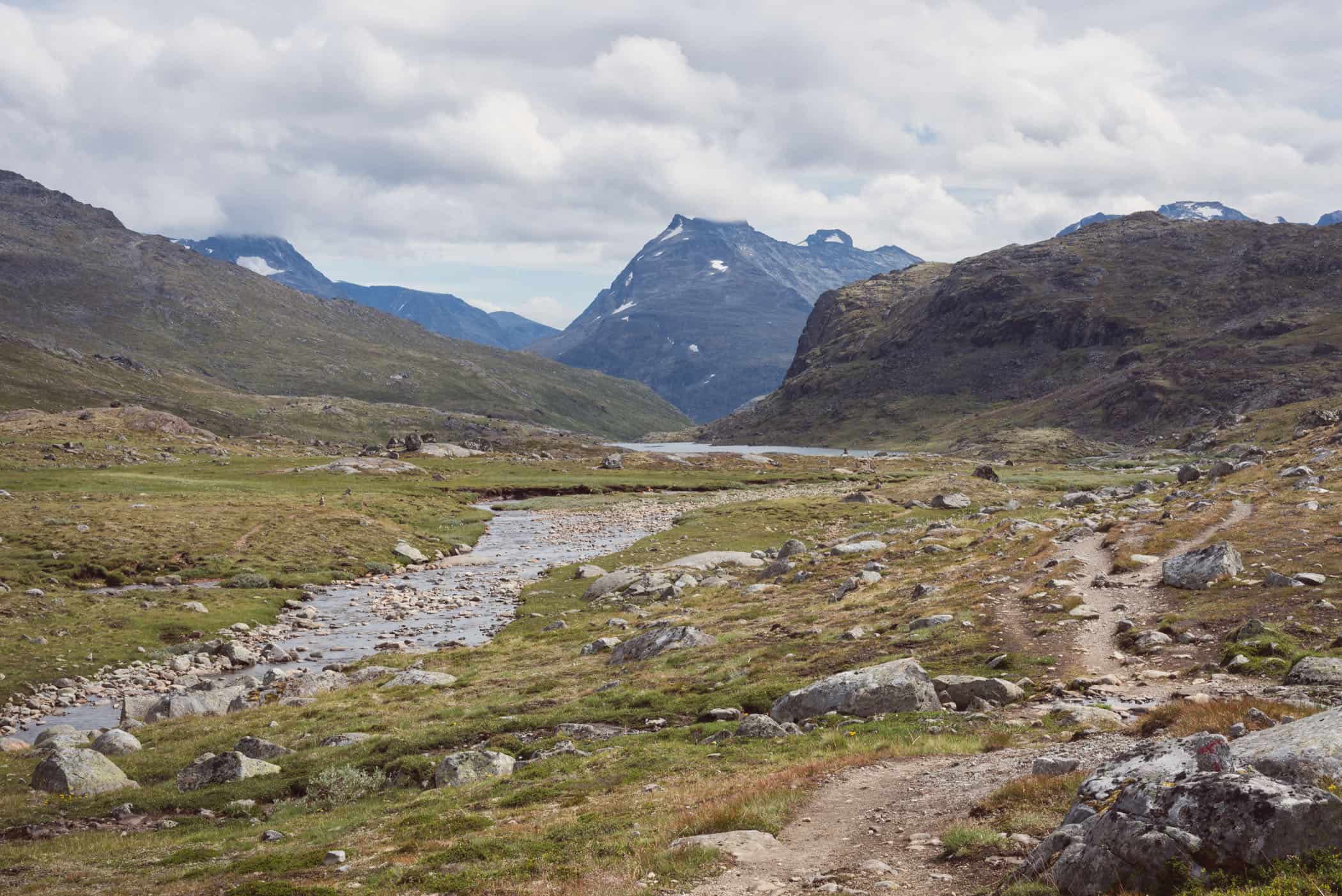 hike Jotunheimen Norway