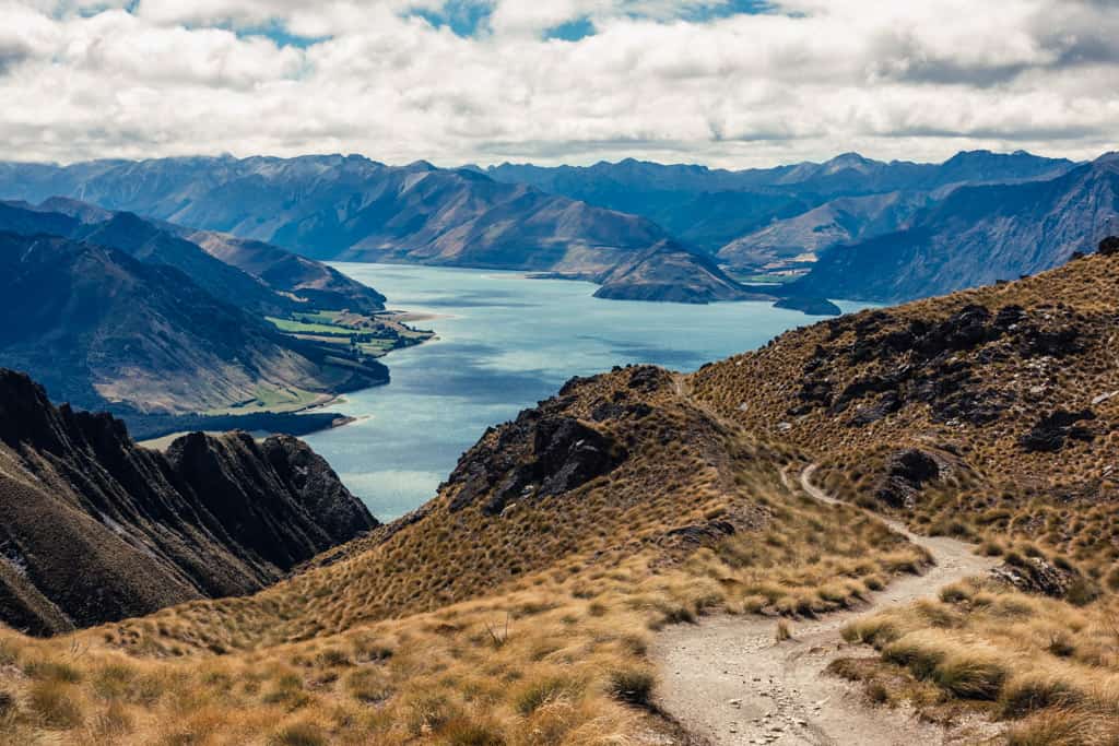 Isthmus Peak Track leading down to Lake Hawea