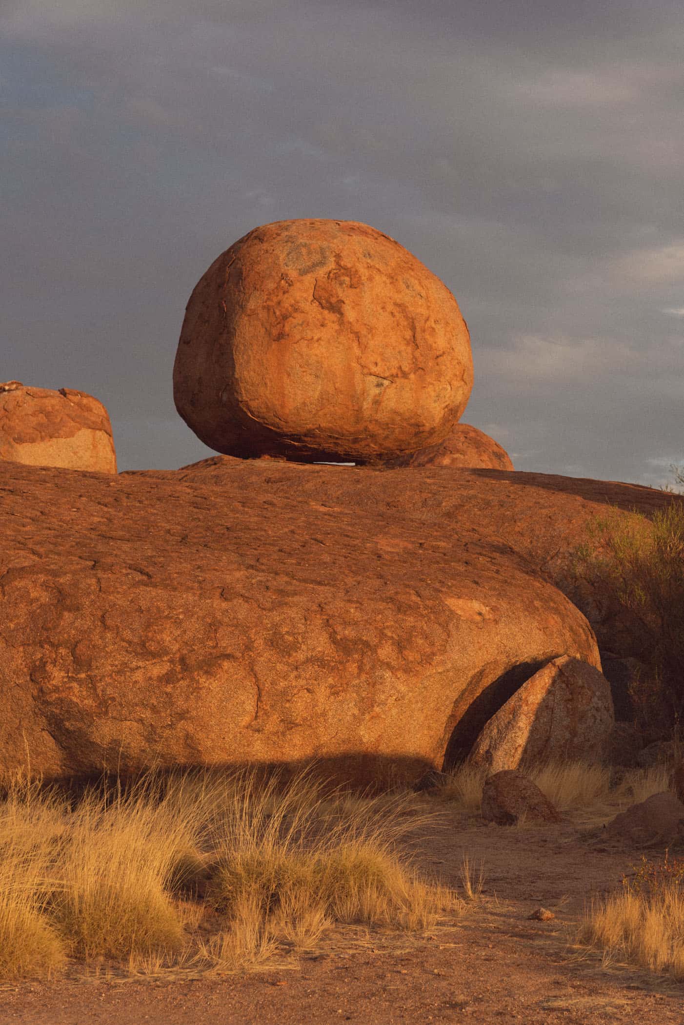 Karlu Karlu Devil's Marbles at sunset