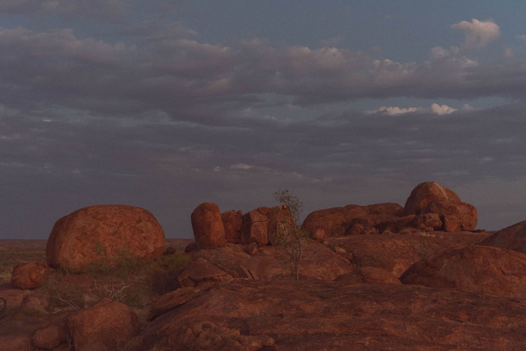Karlu Karlu Devil's Marbles at sunset