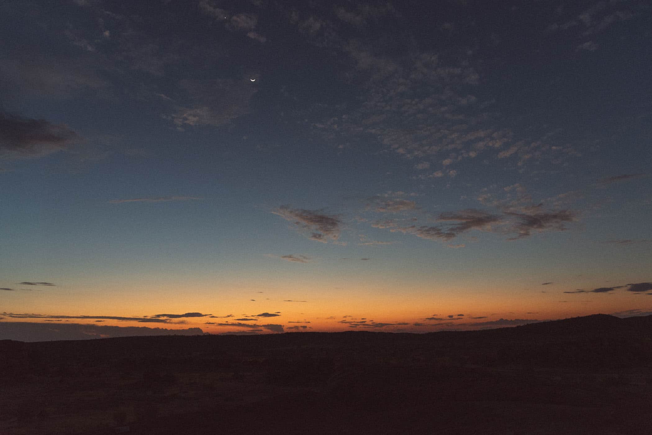 Karlu Karlu Devil's Marbles at sunset