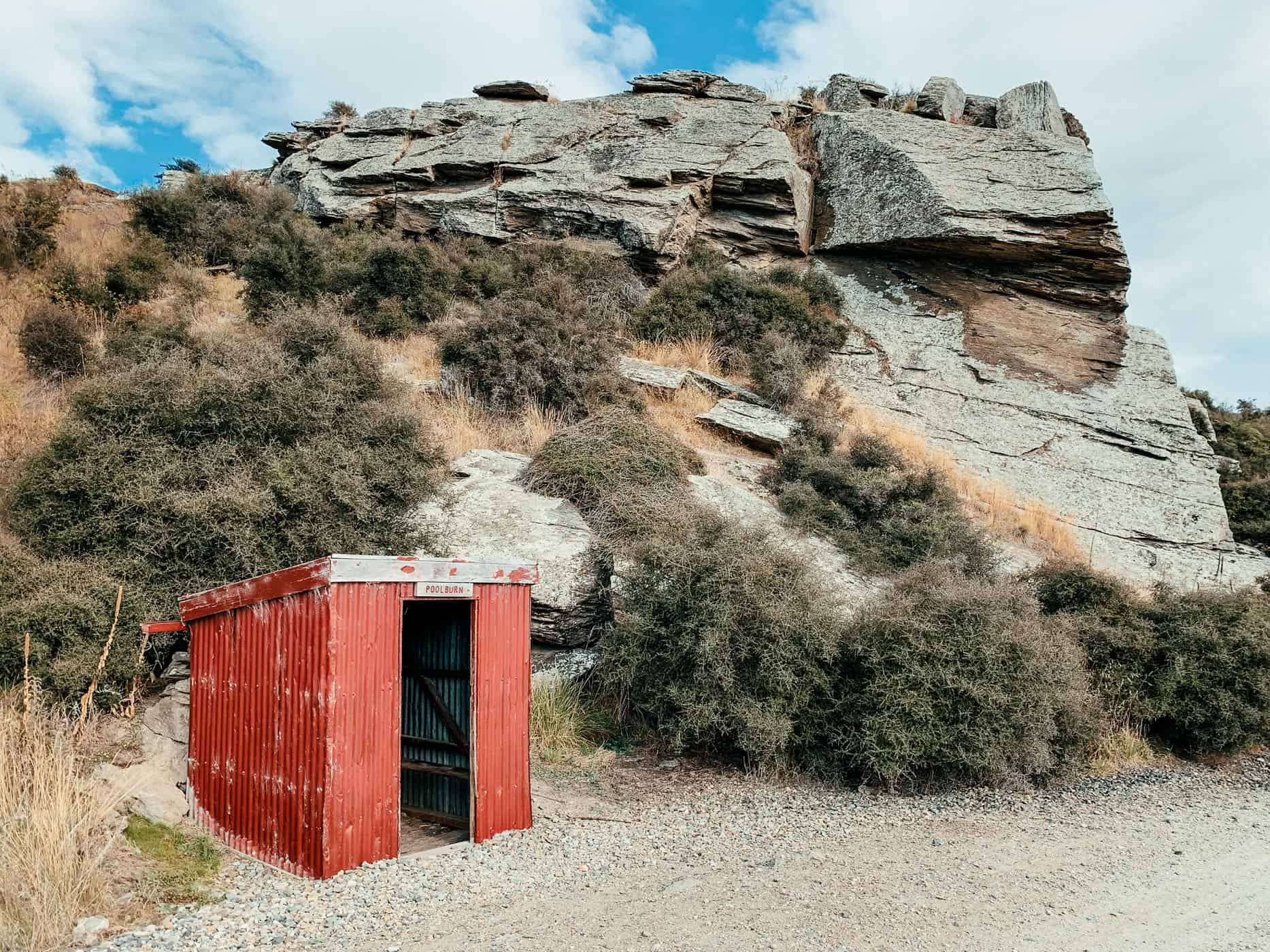 Poolburn station stall
